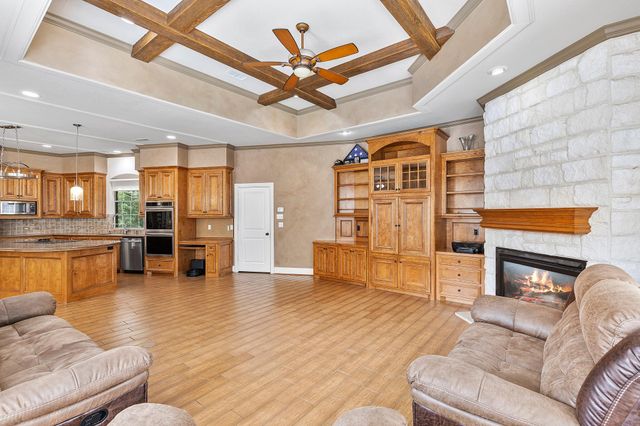 74 W Thymewood Place, The Woodlands, TX 77382