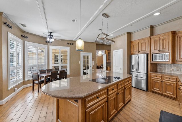 74 W Thymewood Place, The Woodlands, TX 77382