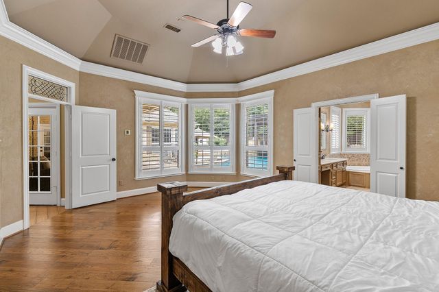 74 W Thymewood Place, The Woodlands, TX 77382