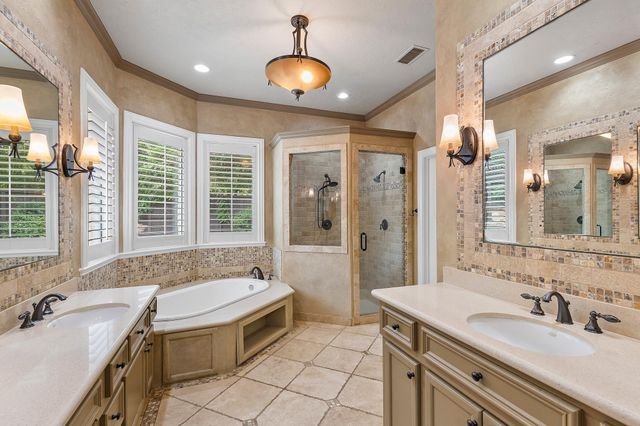 74 W Thymewood Place, The Woodlands, TX 77382