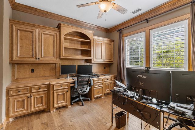 74 W Thymewood Place, The Woodlands, TX 77382