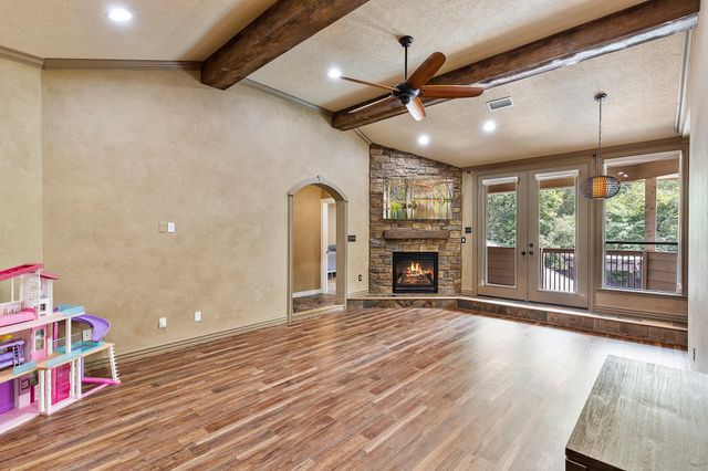 74 W Thymewood Place, The Woodlands, TX 77382