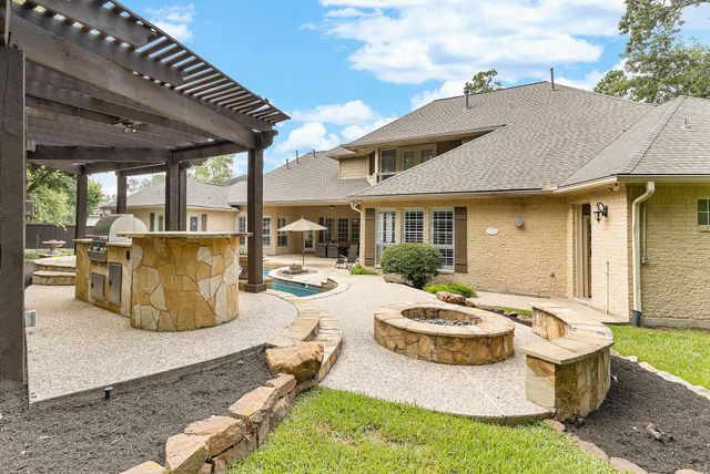 74 W Thymewood Place, The Woodlands, TX 77382