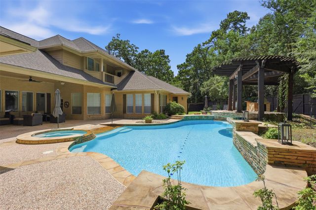 74 W Thymewood Place, The Woodlands, TX 77382