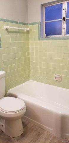6914 Willow Wood Drive, St Louis, MO 63121