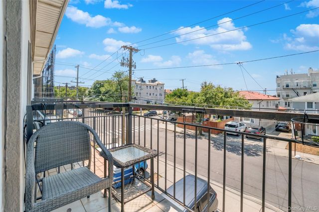 208 Beach 124th Street 6, Far Rockaway, NY 11694