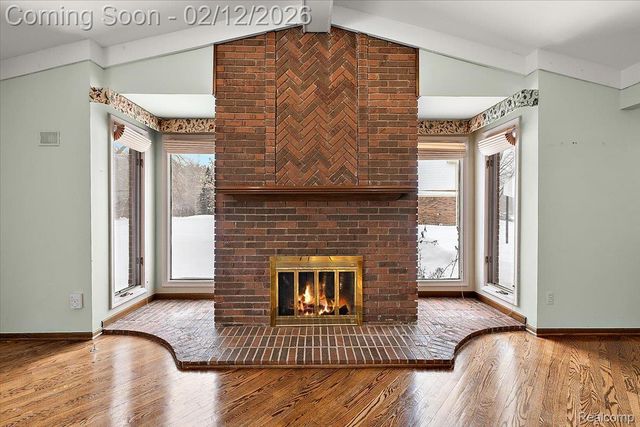 2291 Red Maple Drive, Troy, MI 48098