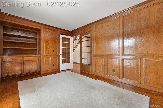 2291 Red Maple Drive, Troy, MI 48098