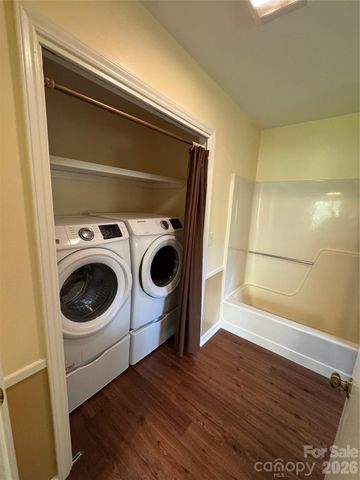 365 Trout Brook Loop, Newland, NC 28657