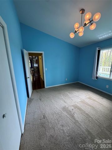 365 Trout Brook Loop, Newland, NC 28657