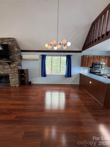 365 Trout Brook Loop, Newland, NC 28657