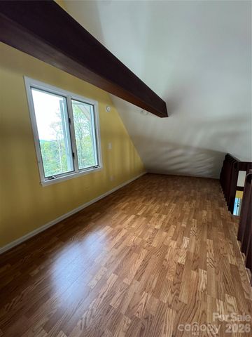 365 Trout Brook Loop, Newland, NC 28657