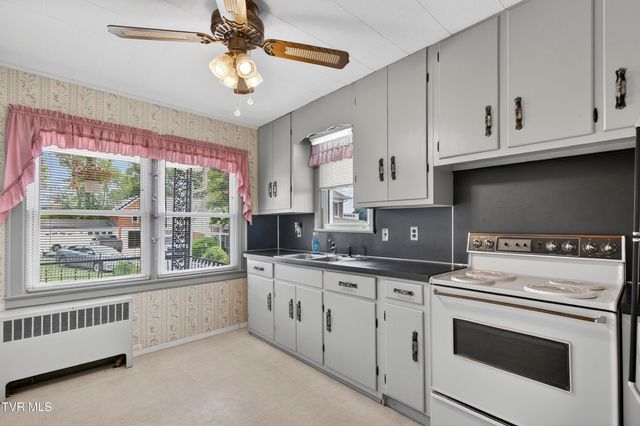 612 Cherry Street, Bristol, TN 37620