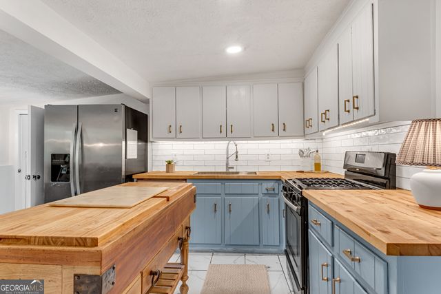 89 Mountain View Road NW, Marietta, GA 30064