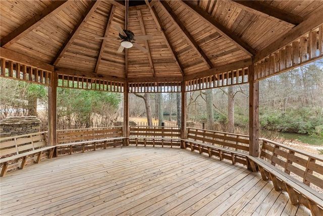 206 Shoals Way, Clarkesville, GA 30523