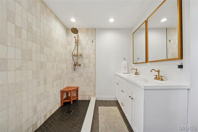 514 Angenette Avenue, Kirkwood, MO 63122