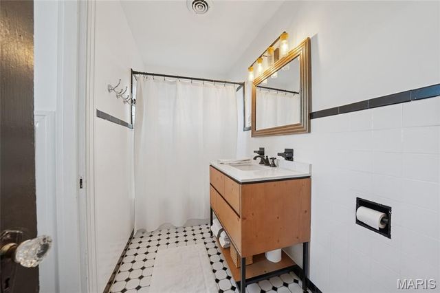 514 Angenette Avenue, Kirkwood, MO 63122