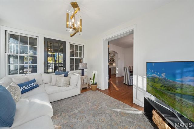 514 Angenette Avenue, Kirkwood, MO 63122