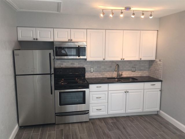 214 12TH AVENUE N B, St Petersburg, FL 33701