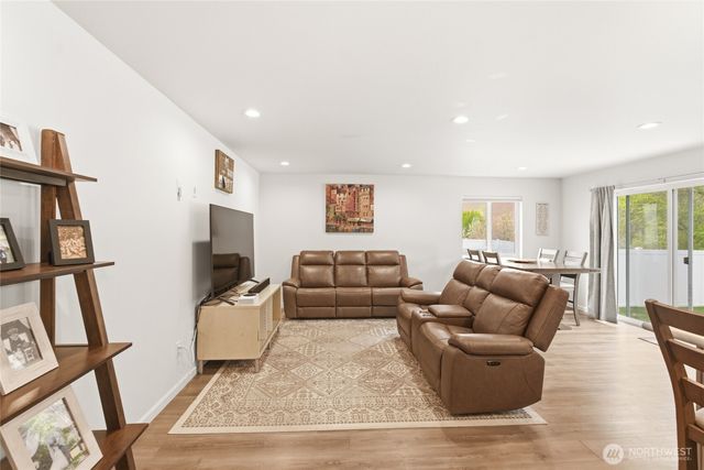 1259 Theo Way, Rock Island, WA 98850