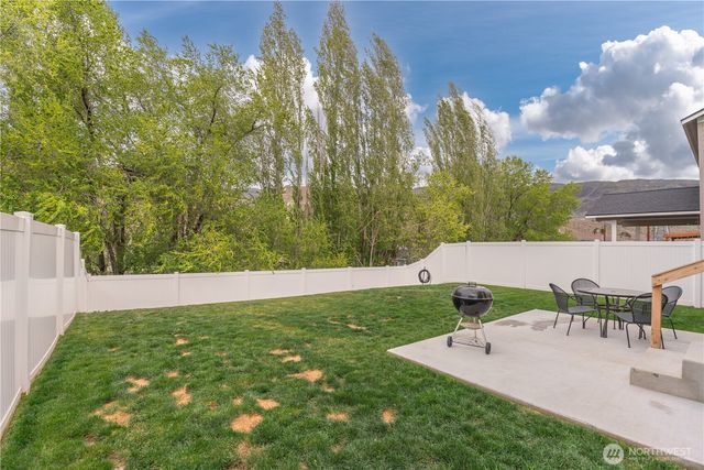 1259 Theo Way, Rock Island, WA 98850