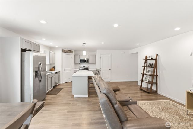 1259 Theo Way, Rock Island, WA 98850