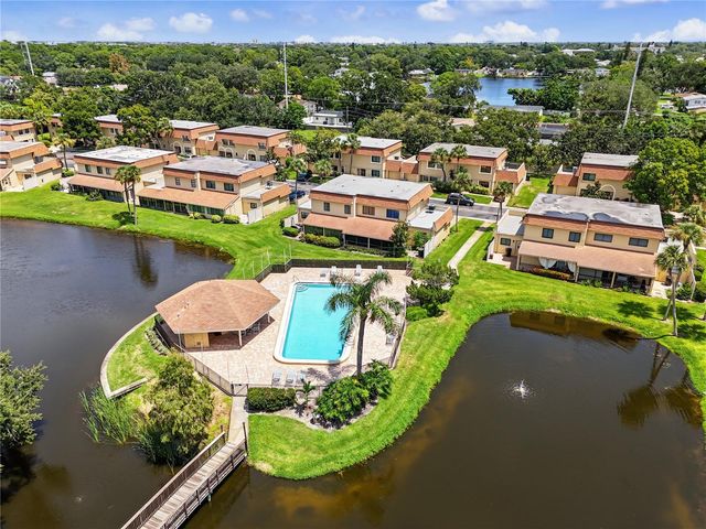 8414 17TH STREET N, St Petersburg, FL 33702