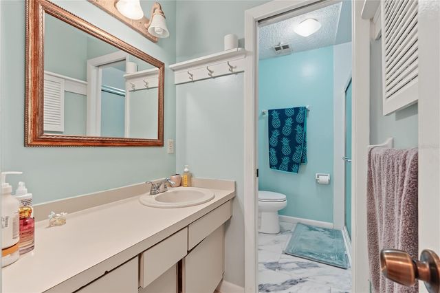8414 17TH STREET N, St Petersburg, FL 33702