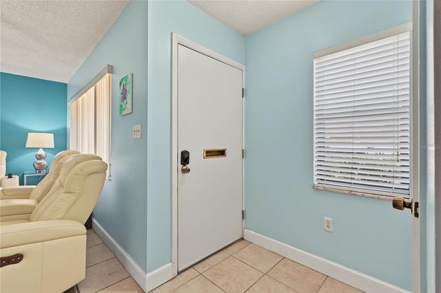 8414 17TH STREET N, St Petersburg, FL 33702
