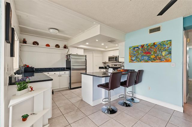 8414 17TH STREET N, St Petersburg, FL 33702