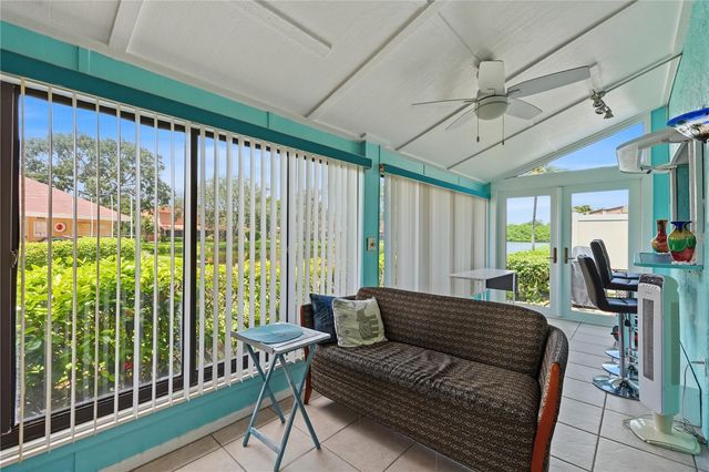 8414 17TH STREET N, St Petersburg, FL 33702