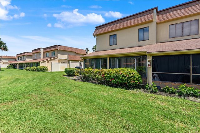 8414 17TH STREET N, St Petersburg, FL 33702