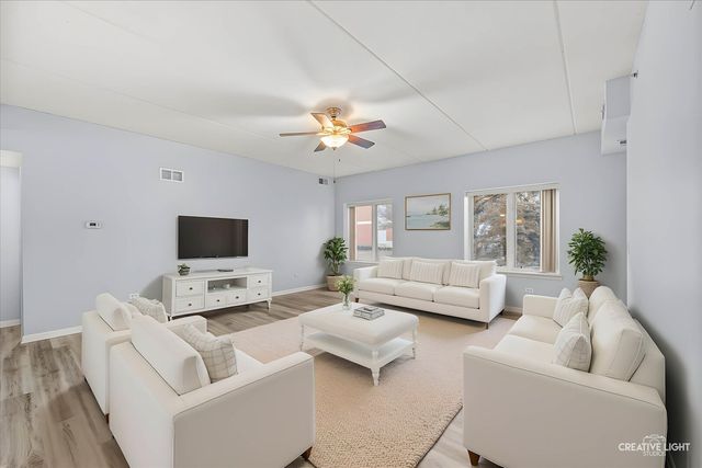 845 E 22nd Street B-115, Lombard, IL 60148