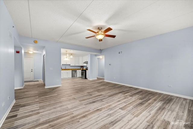 845 E 22nd Street B-115, Lombard, IL 60148