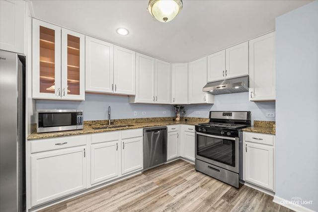 845 E 22nd Street B-115, Lombard, IL 60148