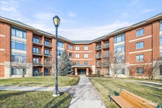 845 E 22nd Street B-115, Lombard, IL 60148