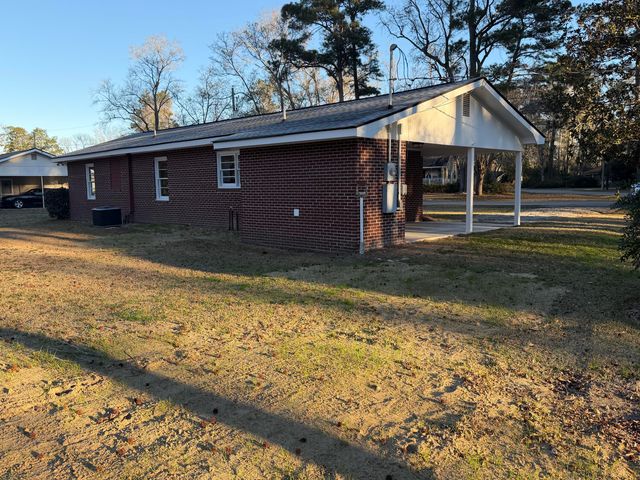 1101 Bennett Circle, Holly Hill, SC 29059