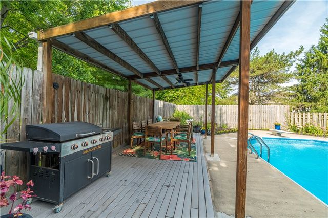 2425 Black Drive, Troy, OH 45373