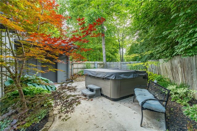2425 Black Drive, Troy, OH 45373
