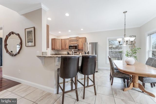 5703 CHAPIN AVE, Alexandria, VA 22303