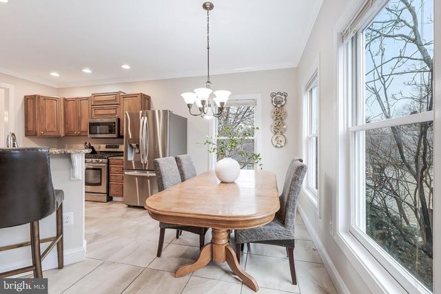 5703 CHAPIN AVE, Alexandria, VA 22303