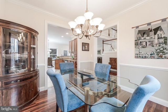 5703 CHAPIN AVE, Alexandria, VA 22303