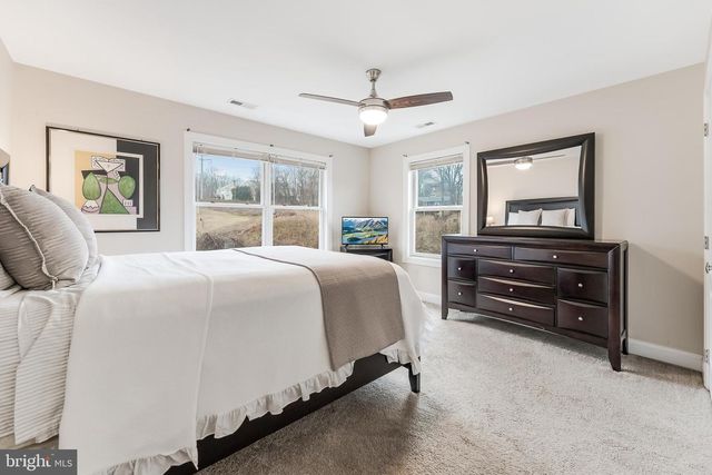 5703 CHAPIN AVE, Alexandria, VA 22303