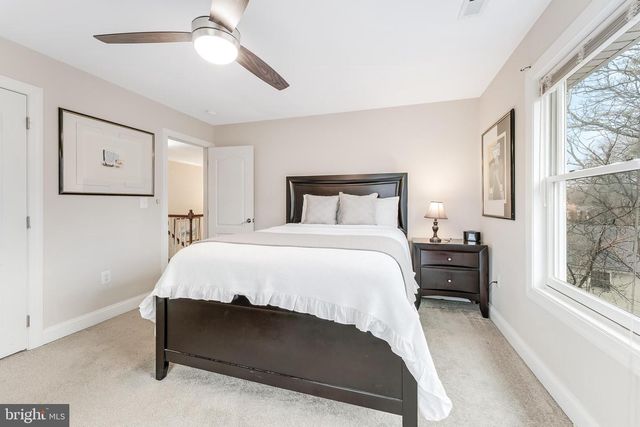 5703 CHAPIN AVE, Alexandria, VA 22303