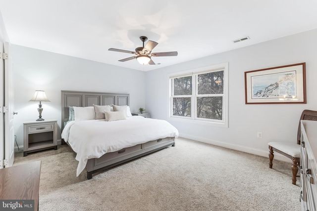 5703 CHAPIN AVE, Alexandria, VA 22303