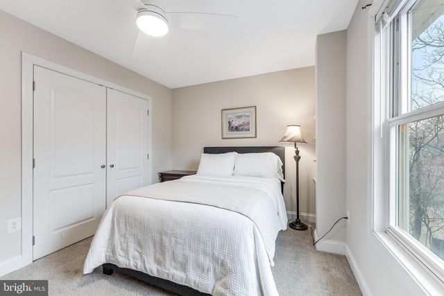 5703 CHAPIN AVE, Alexandria, VA 22303