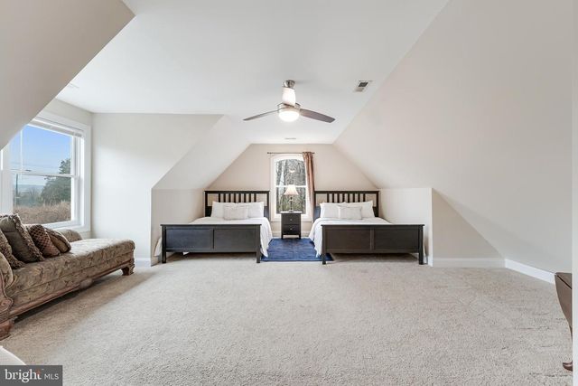 5703 CHAPIN AVE, Alexandria, VA 22303