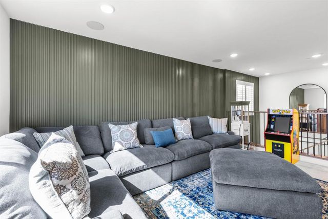 35076 HACIENDA HEIGHTS, Fallbrook, CA 92028