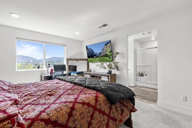 35076 HACIENDA HEIGHTS, Fallbrook, CA 92028