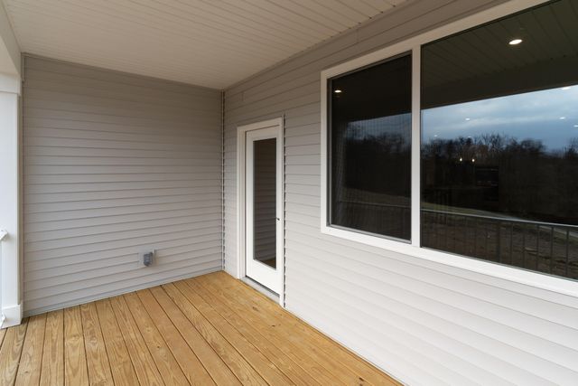 2141 Ridgeline Drive, Hebron, KY 41048